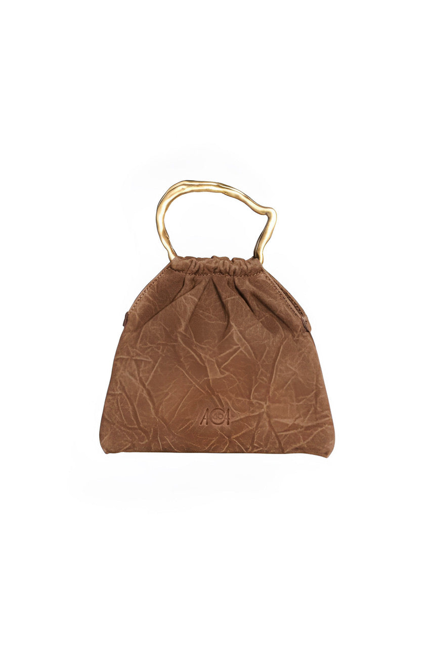 Mini bag pouch in pelle colore marrone effetto stropicciato