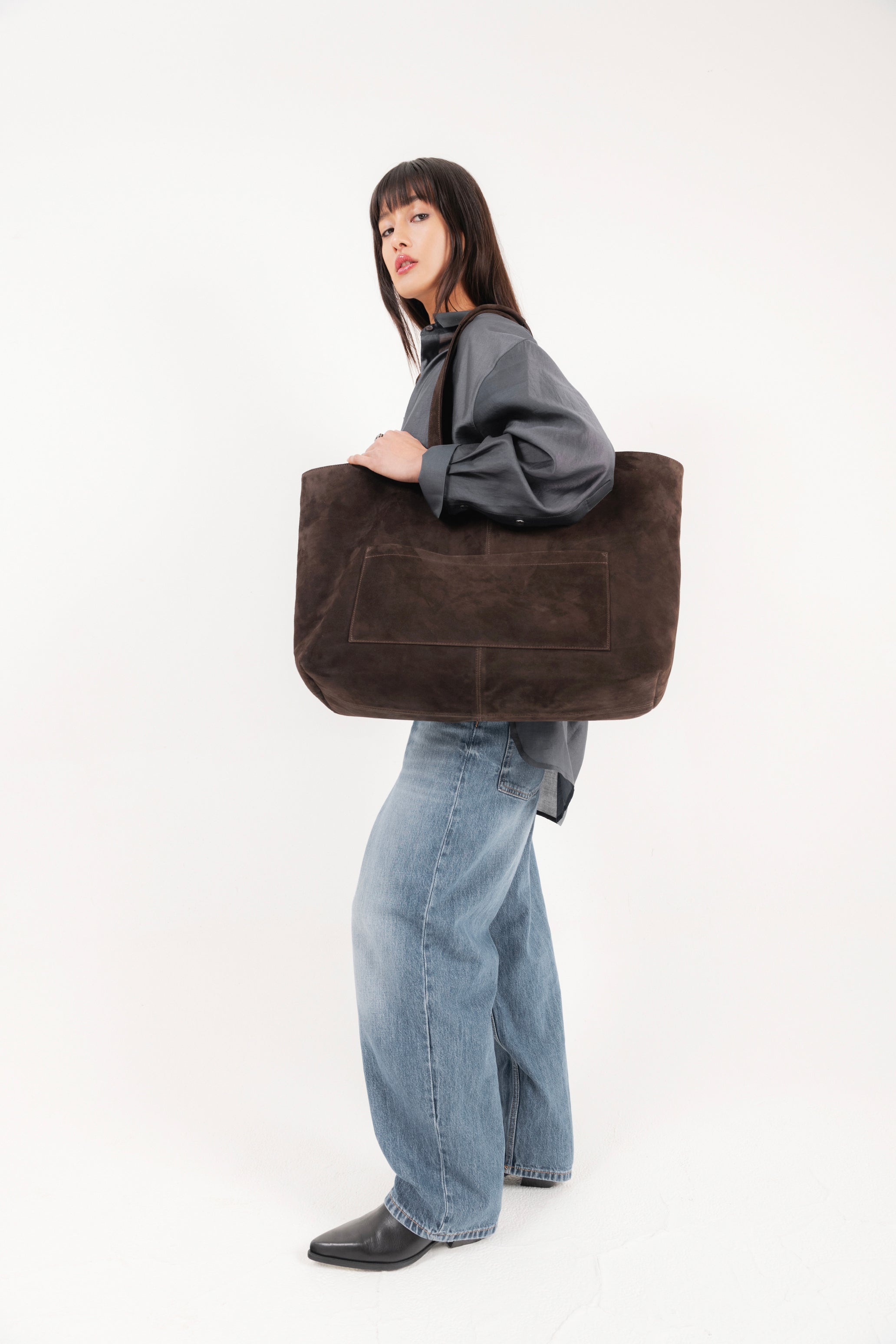 Camicia oversize in cupro colore grigio