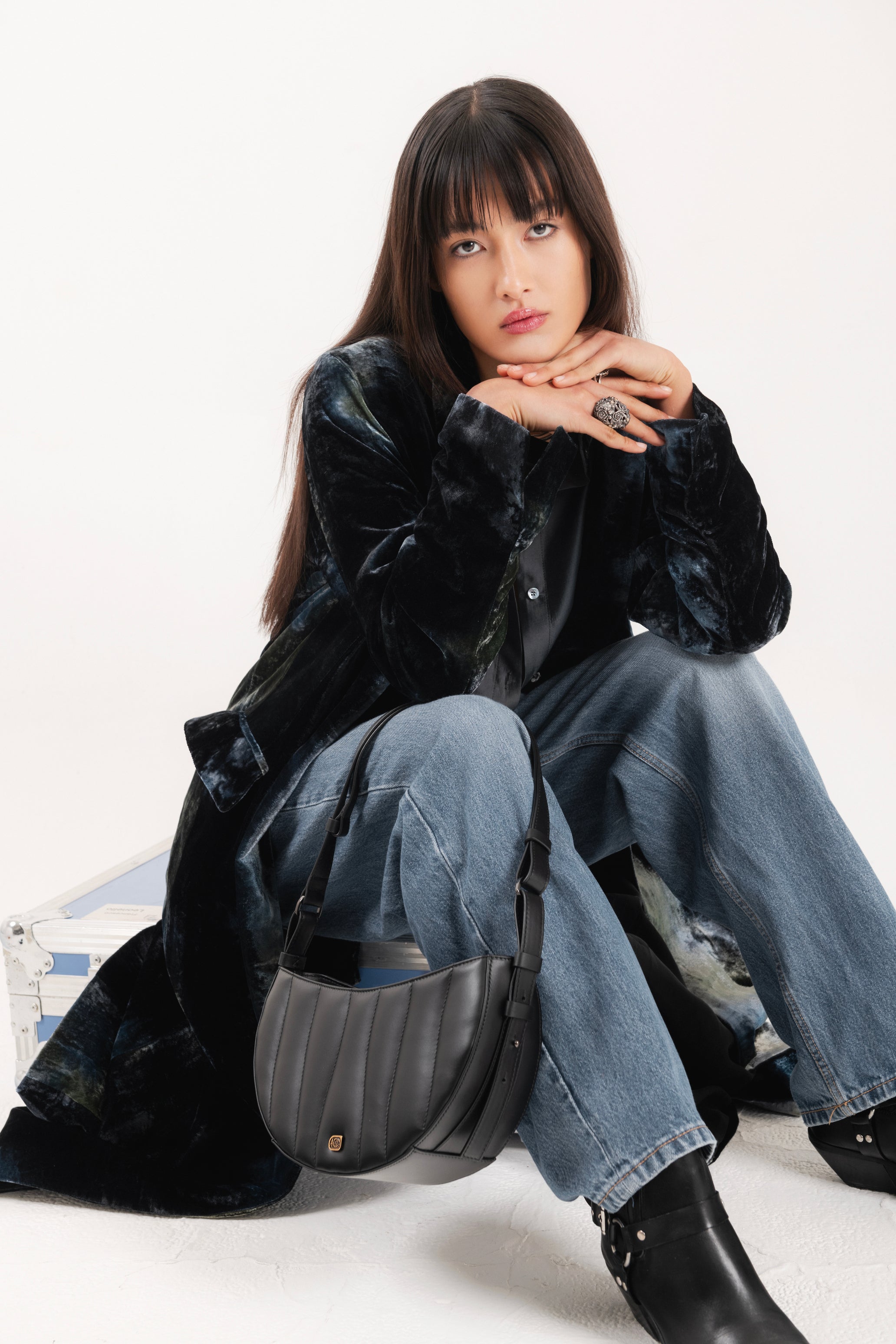 Cappotto in velluto colore blu petrolio effetto sfumato