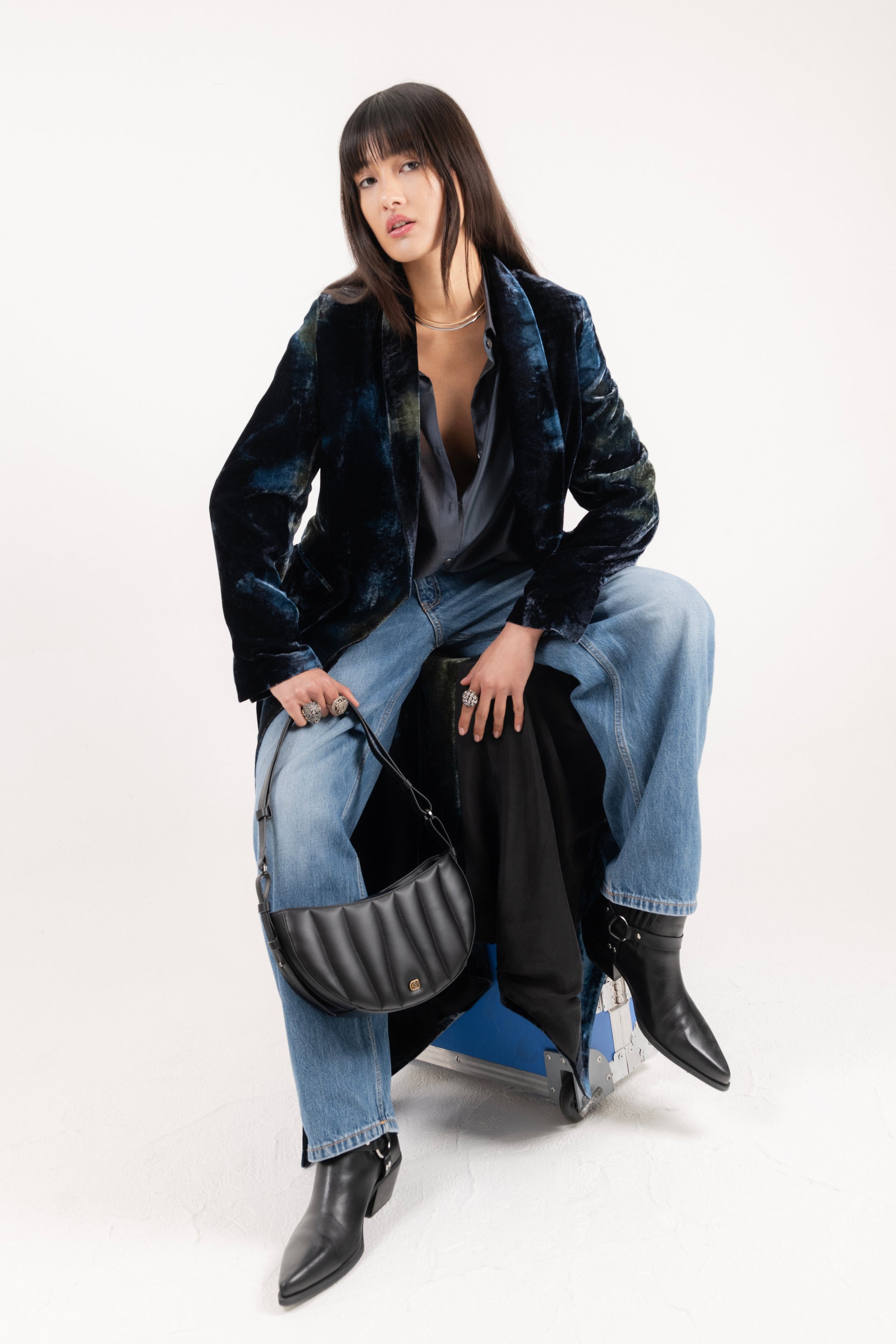 Cappotto in velluto colore blu petrolio effetto sfumato