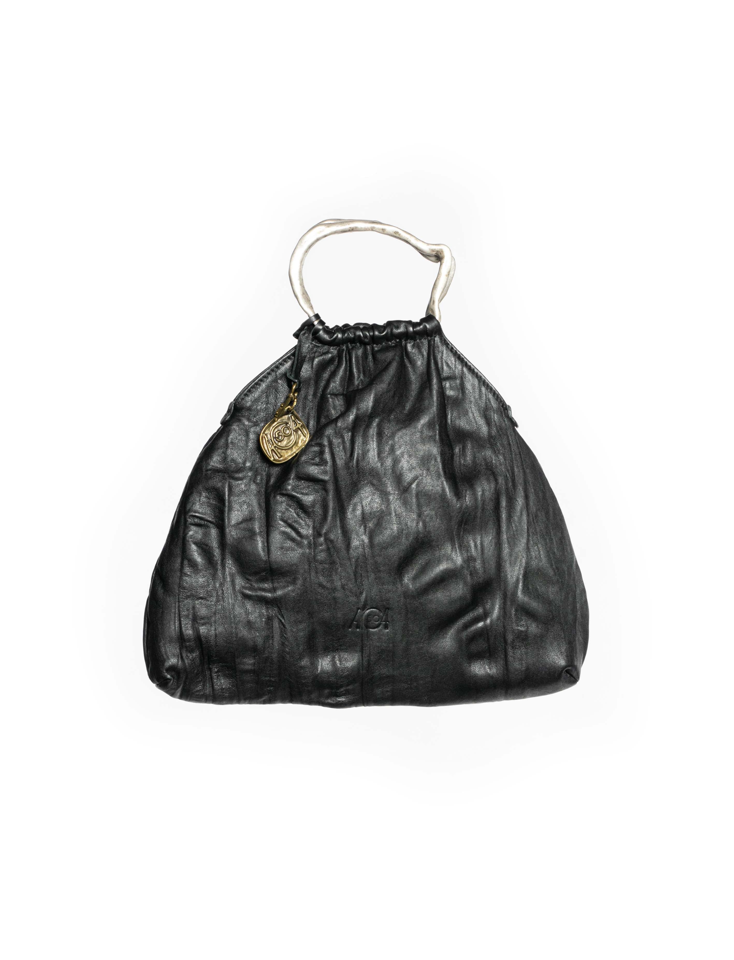 Bag pouch in pelle colore nero effetto stropicciato