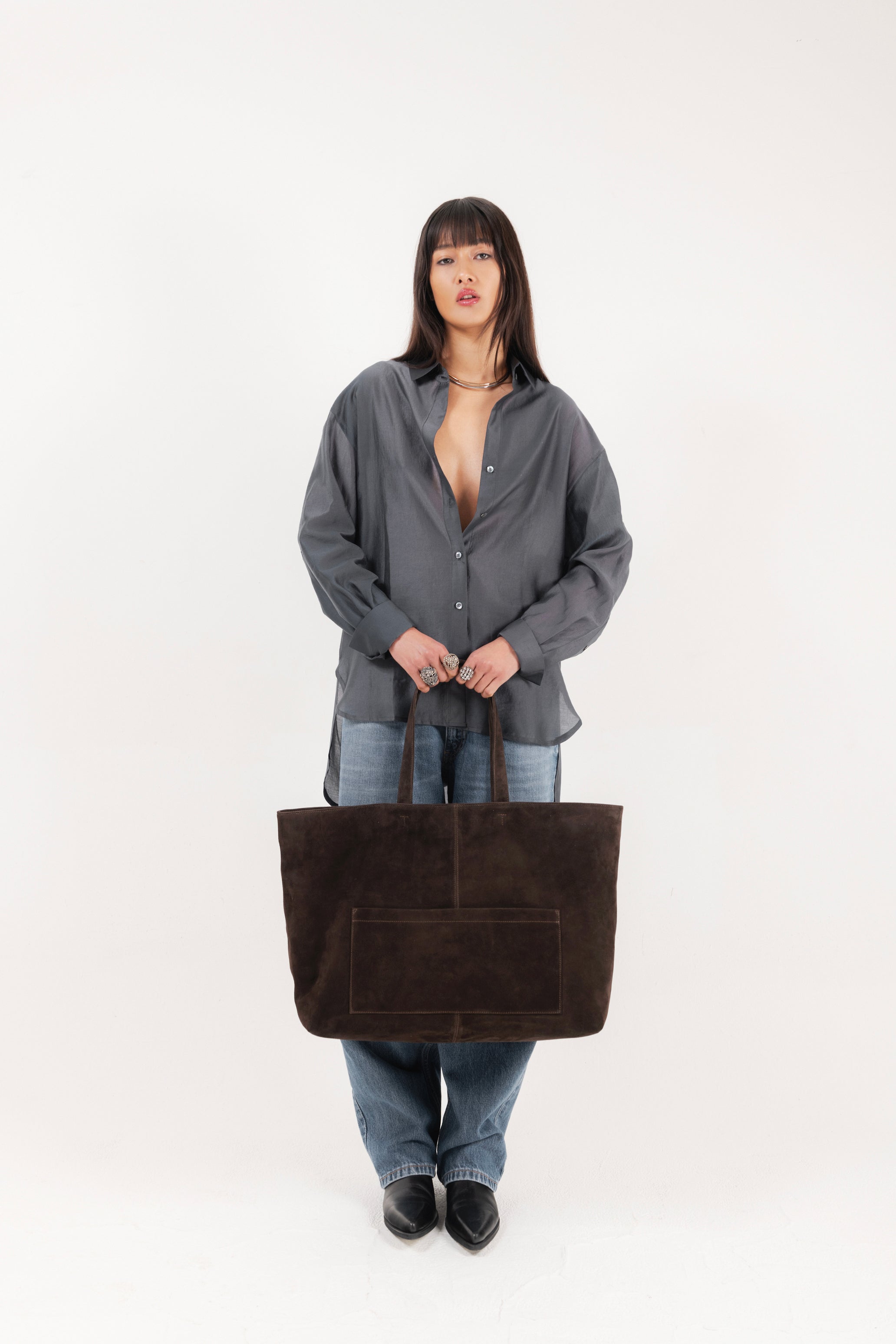 Camicia oversize in cupro colore grigio