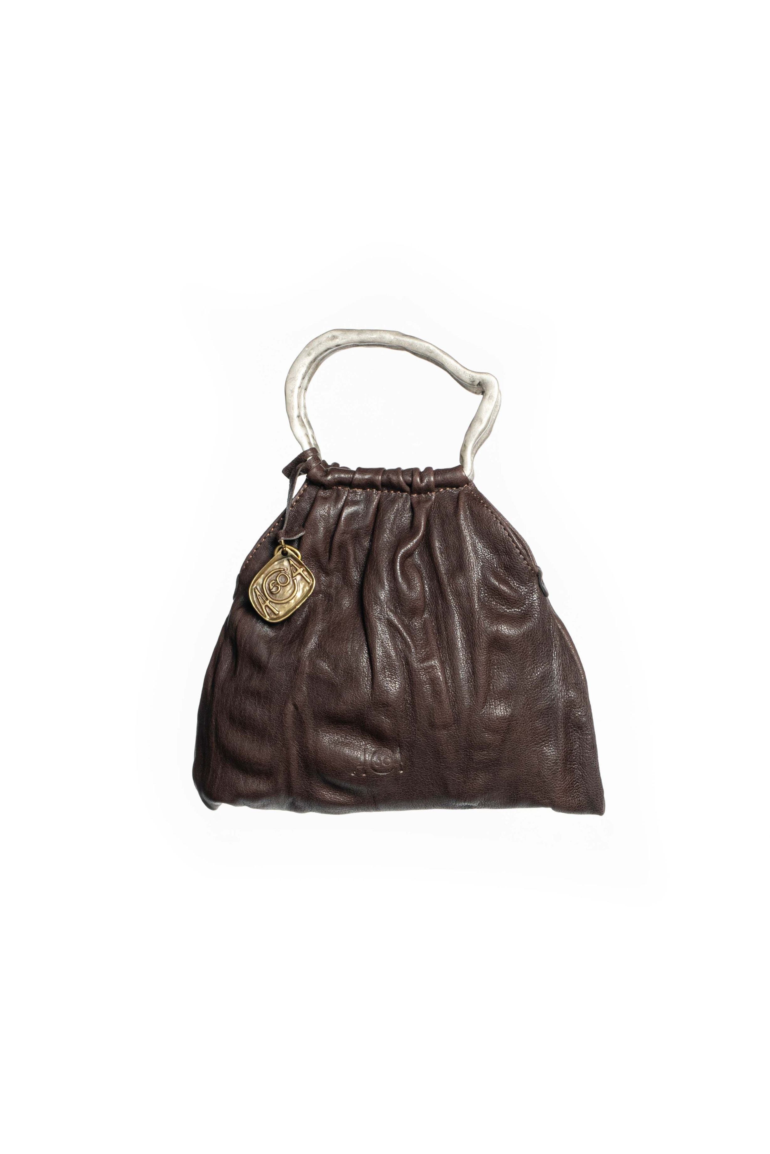 Mini bag pouch in pelle colore marrone effetto stropicciato 